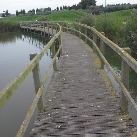 Luxueuze Stacaravan In Bredene Met Eigen Terras En Tuintje Екстериор снимка