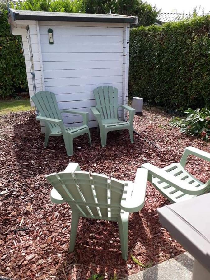 Luxueuze Stacaravan In Bredene Met Eigen Terras En Tuintje Екстериор снимка