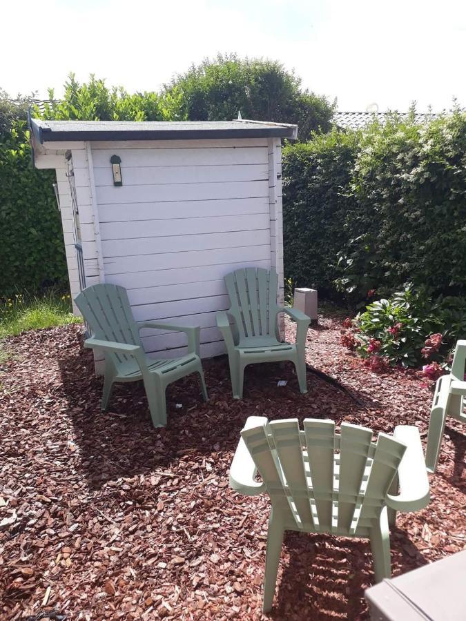 Luxueuze Stacaravan In Bredene Met Eigen Terras En Tuintje Екстериор снимка